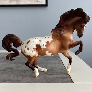 Breyer Starlet 2018 Collector Club Special Run Connemara Mare